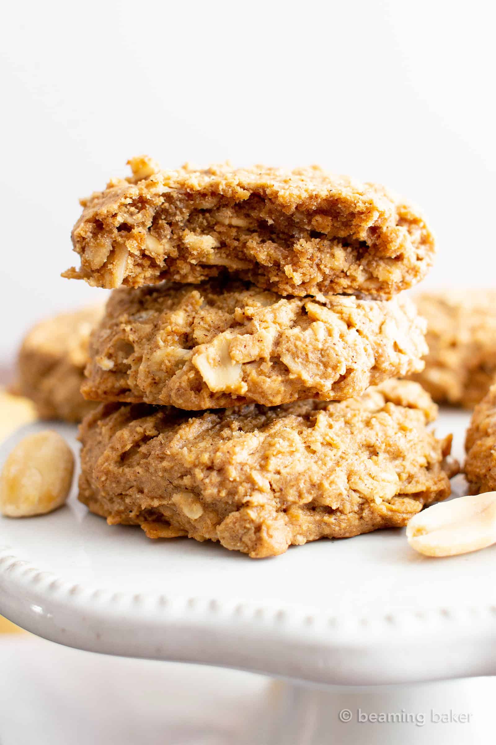 Oil-Free Peanut Butter Oatmeal Breakfast Cookies (V, GF): chewy ‘n healthy breakfast cookies bursting with peanut butter flavor and packed with nutritious ingredients! #Vegan #GlutenFree #BreakfastCookies #BeamingBaker #GlutenFreeVegan #OilFree #PeanutButter #Oatmeal #VeganCookies | Recipe at BeamingBaker.com